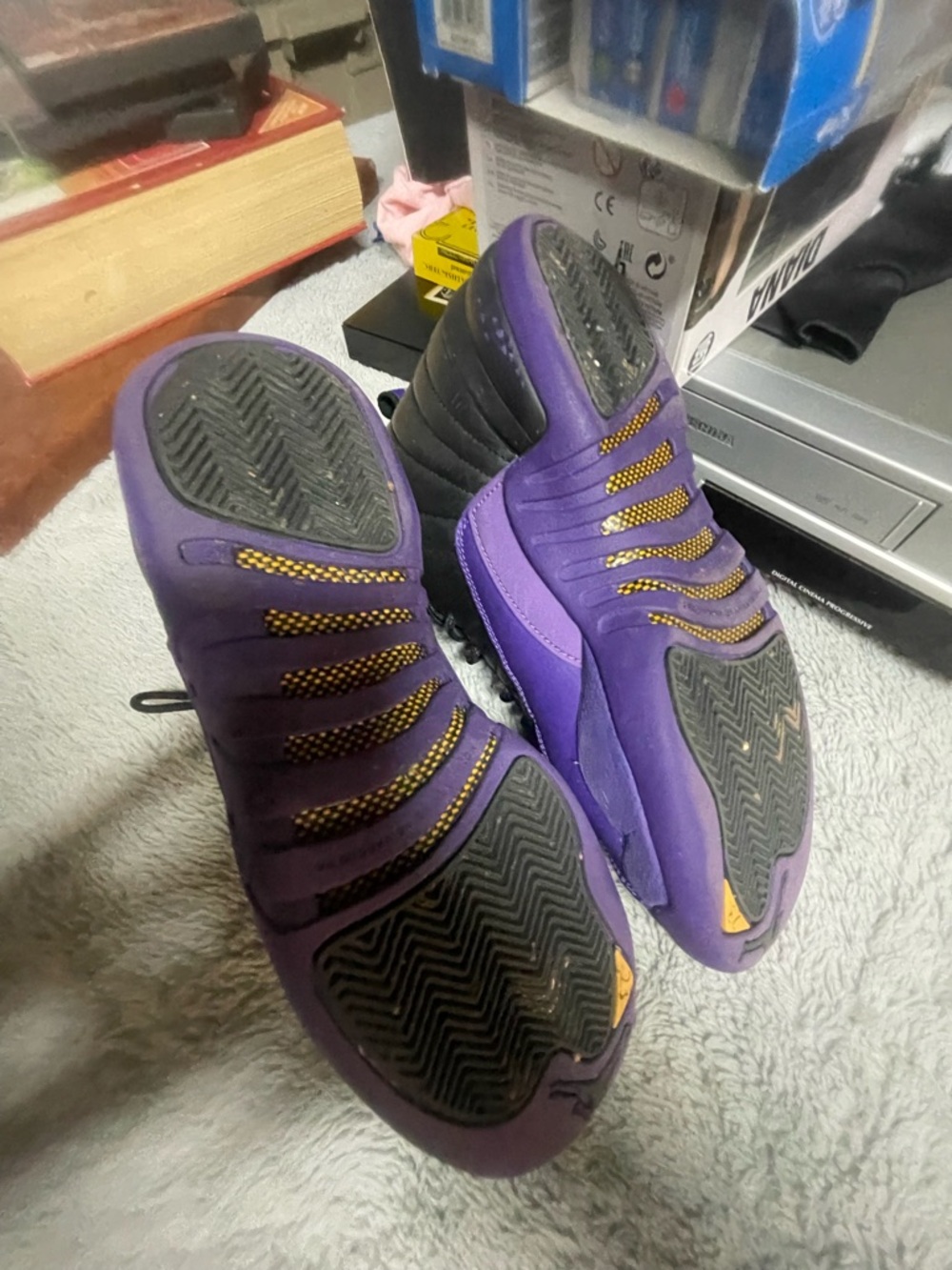 Jordan 12 Black & Purple 7Y shoes - USED - Picture 3 of 5